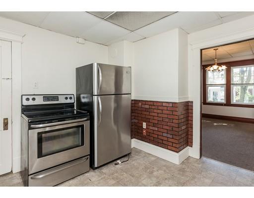 110 Hood St, Springfield, MA 01109 photo 12