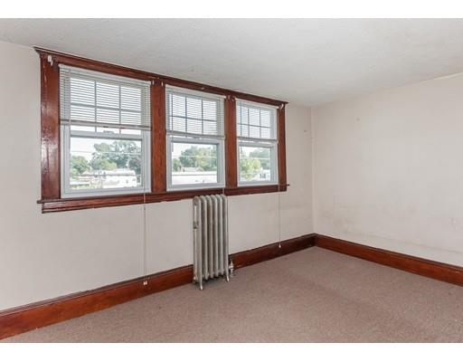110 Hood St, Springfield, MA 01109 photo 13