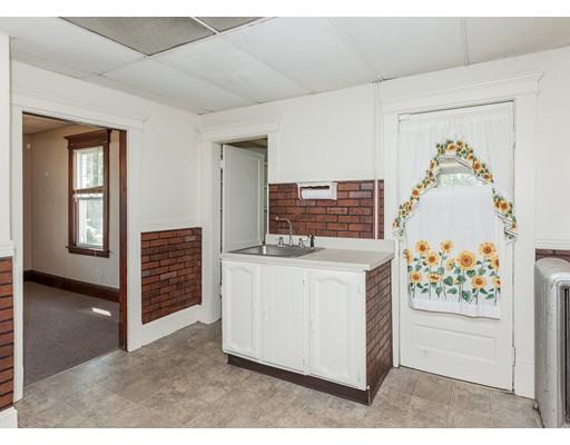 110 Hood St, Springfield, MA 01109 photo 11