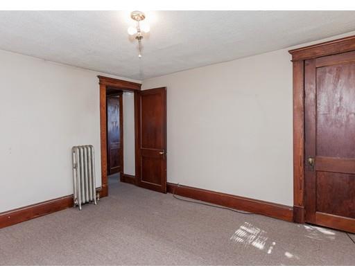 110 Hood St, Springfield, MA 01109 photo 16