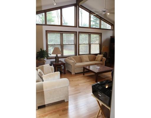 4 Carillon Cir, Easthampton, MA 01027 photo 6