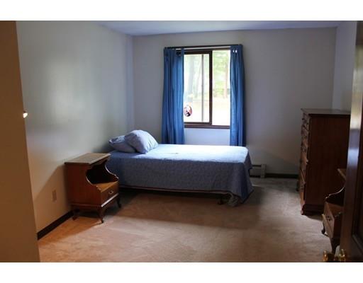 4 Carillon Cir, Easthampton, MA 01027 photo 12