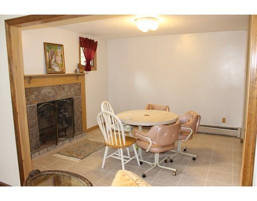 4 Carillon Cir, Easthampton, MA 01027 photo 8