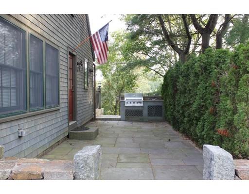 9 Cole St, Beverly, MA 01915 photo 5