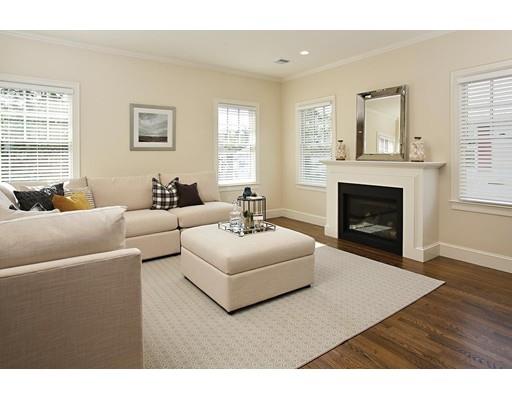 17 Davis Ave #2, Brookline, MA 02445 photo 1