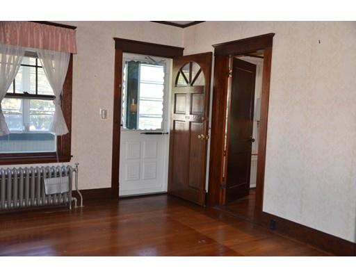 342 Elliott St, Beverly, MA 01915 photo 4