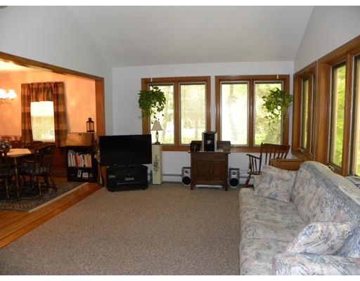 67 Shepard Rd, Sturbridge, MA 01566 photo 3