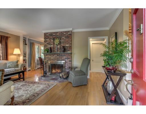55 Pratt St, Reading, MA 01867 photo 5