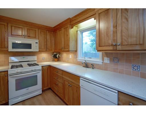 27 Compass Dr, Mashpee, MA 02649 photo 5