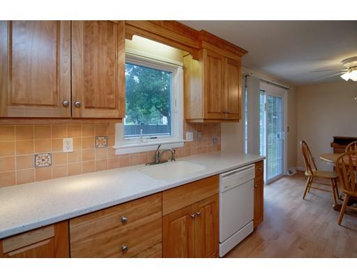 27 Compass Dr, Mashpee, MA 02649 photo 7