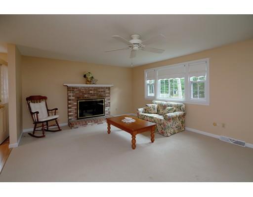 27 Compass Dr, Mashpee, MA 02649 photo 9