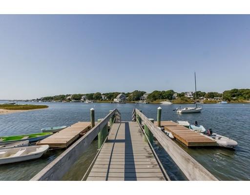 21 Metacomet Rd, Mashpee, MA 02649 photo 4
