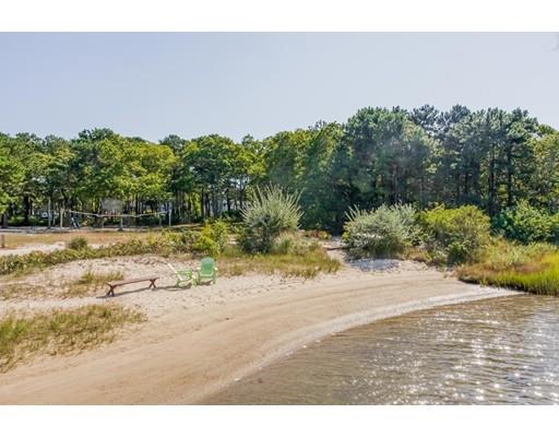 21 Metacomet Rd, Mashpee, MA 02649 photo 6