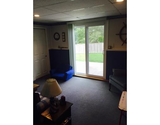 371 Perry St, Fall River, MA 02721 photo 27