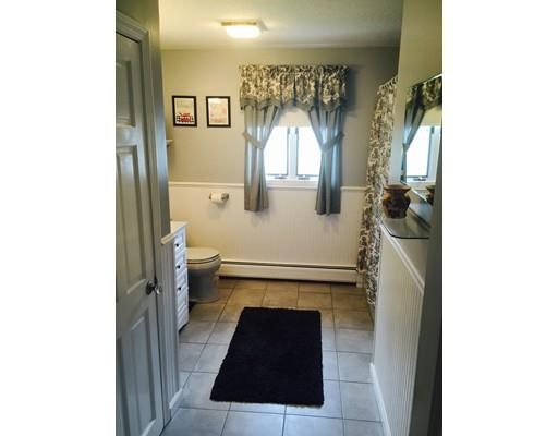 371 Perry St, Fall River, MA 02721 photo 18
