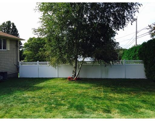 371 Perry St, Fall River, MA 02721 photo 9