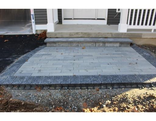 9 Fox Run, Easthampton, MA 01027 photo 3