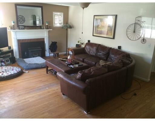 162 Allen St, Springfield, MA 01108 photo 3