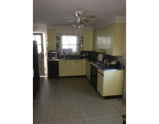162 Allen St, Springfield, MA 01108 photo 9