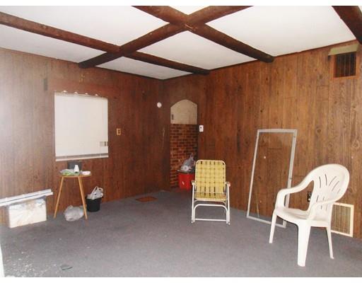 110 Lehigh St, Springfield, MA 01104 photo 5