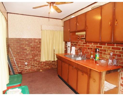 110 Lehigh St, Springfield, MA 01104 photo 6