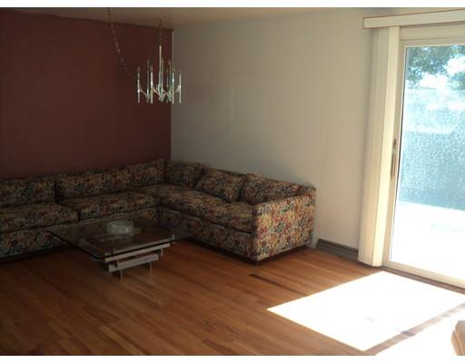 83 Primrose St, Fall River, MA 02720 photo 8