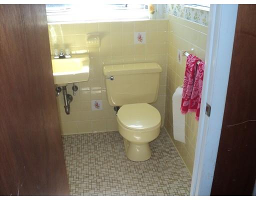 83 Primrose St, Fall River, MA 02720 photo 24