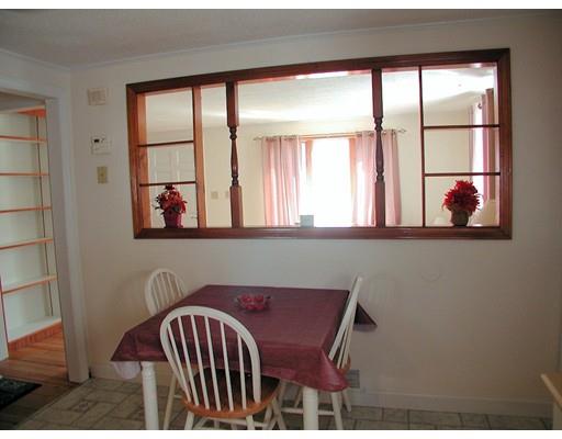 14 Midway St, Springfield, MA 01151 photo 6