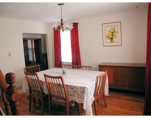 14 Midway St, Springfield, MA 01151 photo 9