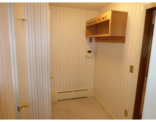 8 Emerson St, Springfield, MA 01118 photo 8