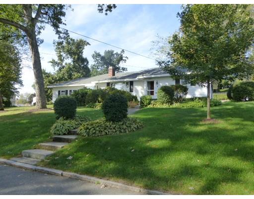 8 Emerson St, Springfield, MA 01118 photo 1