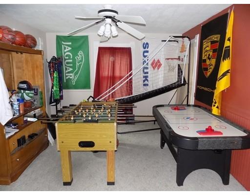 149 Grattan St, Chicopee, MA 01020 photo 5