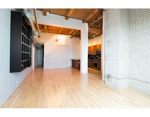 43 Charlton St #B501, Everett, MA 02149 photo 2