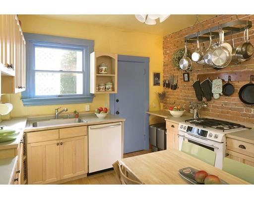 32 Stanton Rd #1, Brookline, MA 02445 photo 4