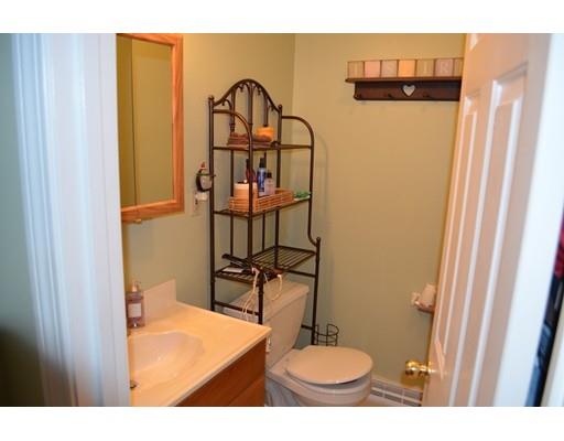 52 Jordan St, Springfield, MA 01129 photo 8