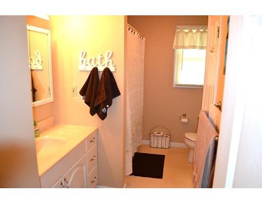 52 Jordan St, Springfield, MA 01129 photo 7