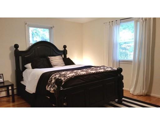 74 Gates Ln, Worcester, MA 01603 photo 5