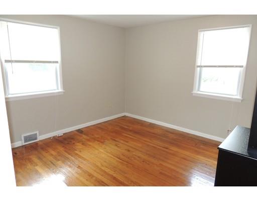 53 Timothy Cir, Springfield, MA 01119 photo 11