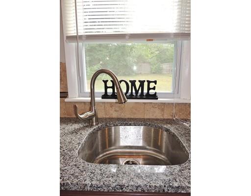 53 Timothy Cir, Springfield, MA 01119 photo 4