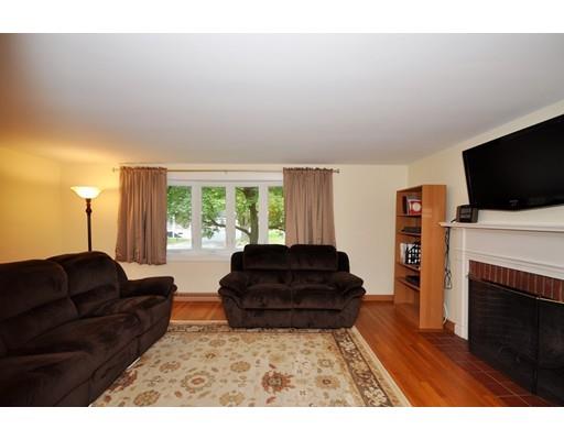 37 Brown St, Maynard, MA 01754 photo 5
