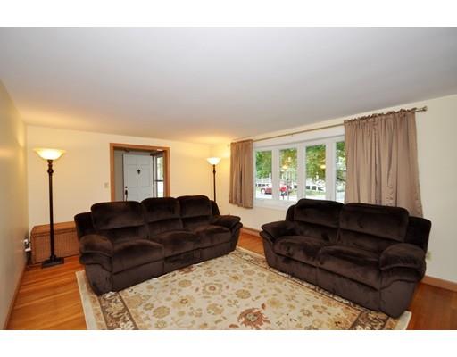 37 Brown St, Maynard, MA 01754 photo 4