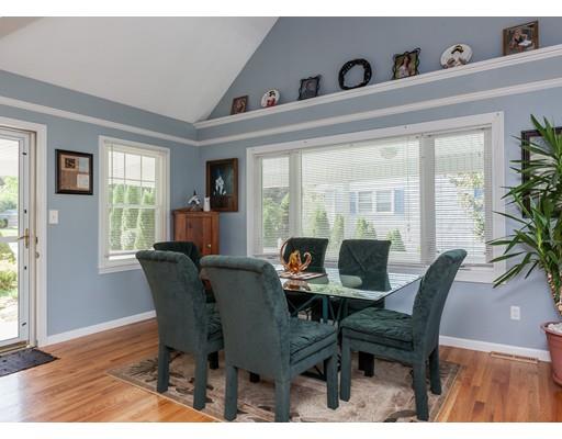 184 Marmon St, Springfield, MA 01129 photo 16