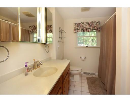 11 Crescent Dr, Georgetown, MA 01833 photo 15