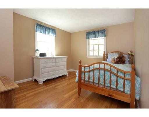 11 Crescent Dr, Georgetown, MA 01833 photo 14