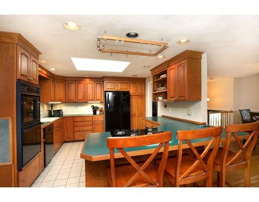 11 Crescent Dr, Georgetown, MA 01833 photo 4