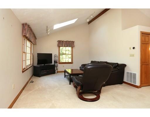 11 Crescent Dr, Georgetown, MA 01833 photo 12