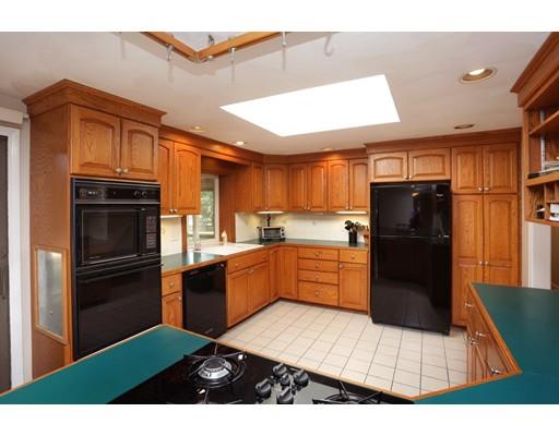 11 Crescent Dr, Georgetown, MA 01833 photo 5