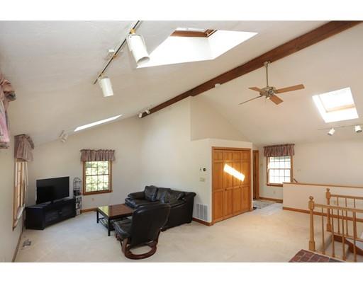 11 Crescent Dr, Georgetown, MA 01833 photo 10