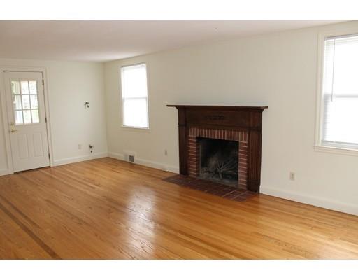 73 Pine Acre Rd, Springfield, MA 01129 photo 8