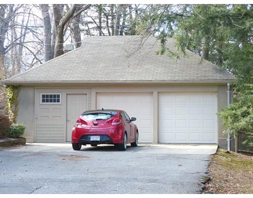 5 Whitman Rd, Worcester, MA 01609 photo 2